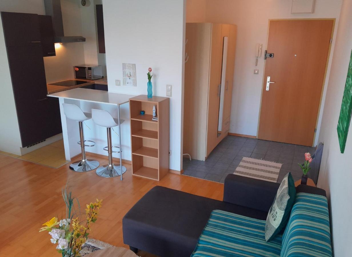 Serviced Apartment With Sunny Balcony Viyana Dış mekan fotoğraf